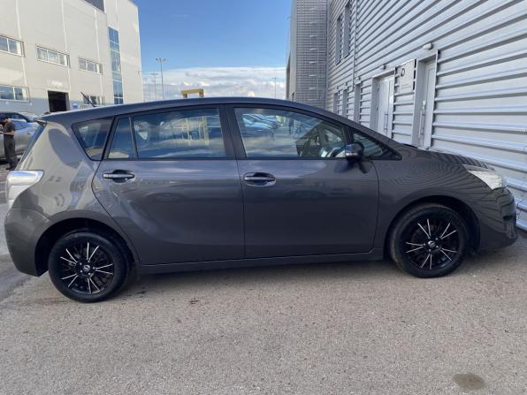 Toyota Verso I Рестайлинг с пробегом 2013 года, цена 1 419 000 рублей, 148021 км, компактвэн, Автокод Объявления