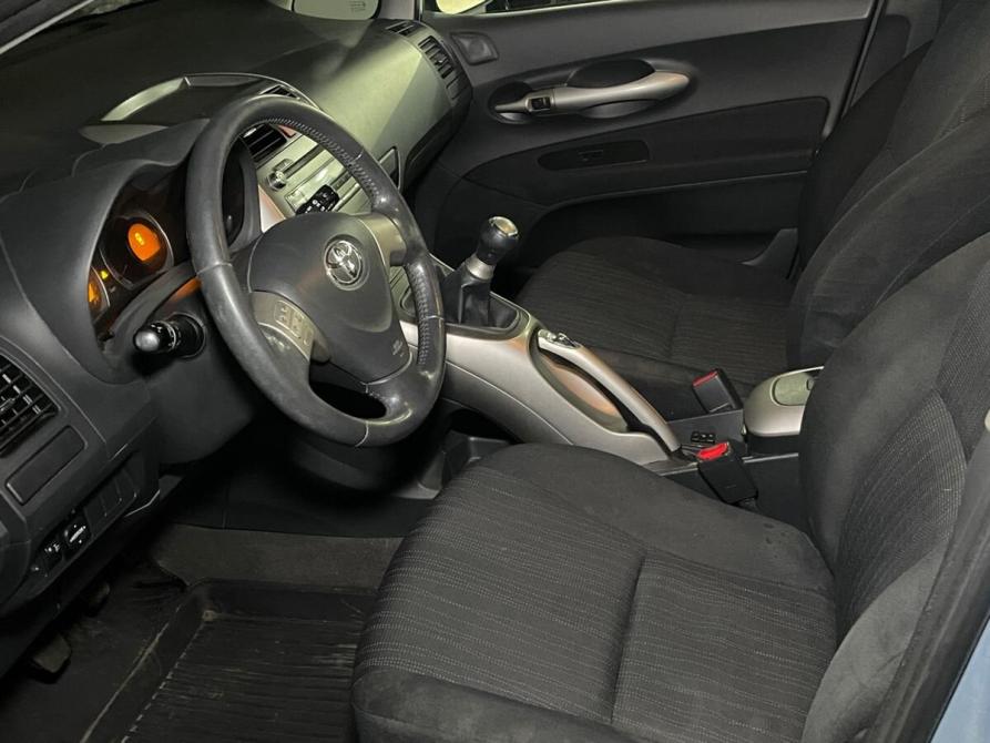 Toyota Auris I Тверь  - изображение 5