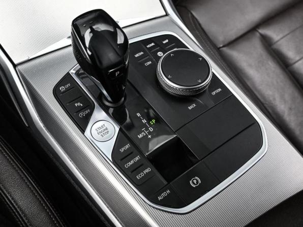 BMW 3 серии VII (G2x) с пробегом 2019 года, цена 2 949 000 рублей, 189595 км, седан, Автокод Объявления