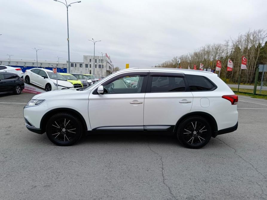 Mitsubishi Outlander III Рестайлинг 2 Тюмень  - изображение 4
