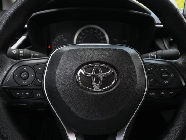 Toyota Corolla XII (E210) Рестайлинг с пробегом 2023 года, цена 2 299 000 рублей, 40289 км, седан, Автокод Объявления