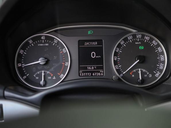 Skoda Octavia II (A5) Рестайлинг с пробегом 2013 года, цена 1 159 000 рублей, 137670 км, лифтбек, Автокод Объявления
