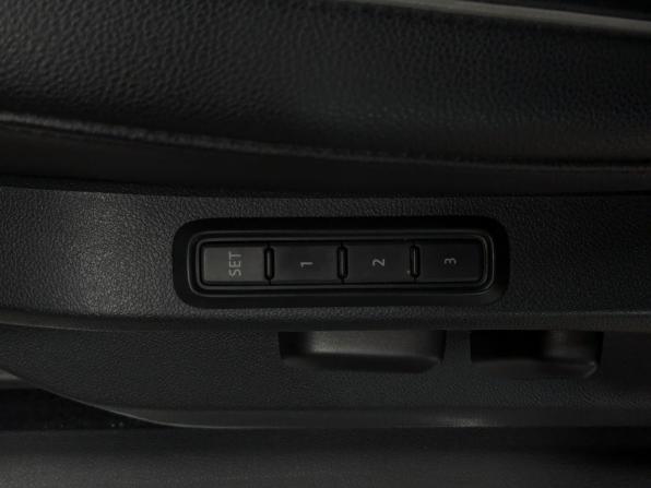 Volkswagen Tiguan II с пробегом 2017 года, цена 2 575 000 рублей, 146091 км, внедорожник, Автокод Объявления