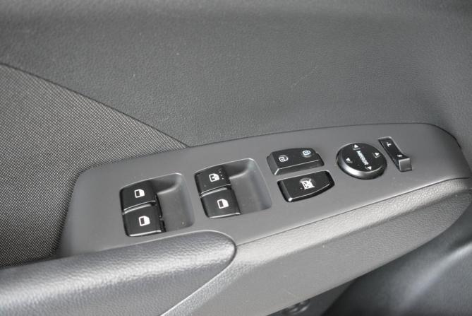 Hyundai Solaris II Рестайлинг с пробегом 2021 года, цена 1 689 000 рублей, 52000 км, седан, Автокод Объявления