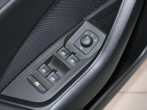 Skoda Octavia IV (A8) с пробегом 2021 года, цена 2 529 900 рублей, 30605 км, лифтбек, Автокод Объявления