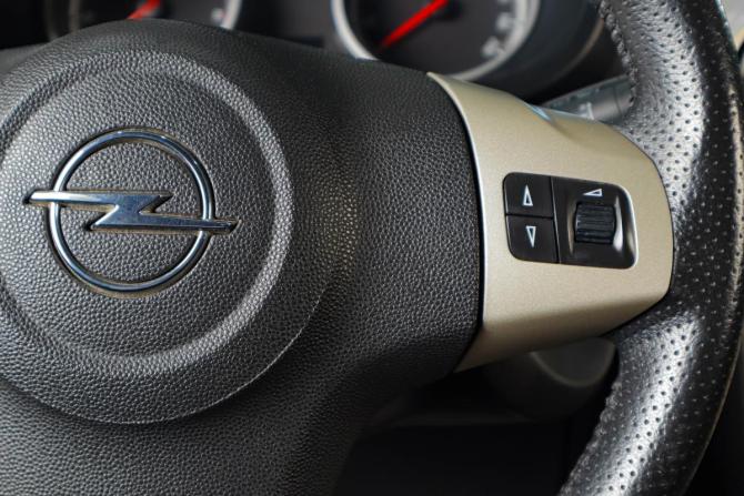 Opel Corsa D с пробегом 2008 года, цена 439 000 рублей, 178000 км, хэтчбек, Автокод Объявления