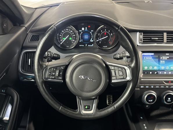 Jaguar E-Pace I с пробегом 2018 года, цена 2 499 800 рублей, 110000 км, внедорожник, Автокод Объявления