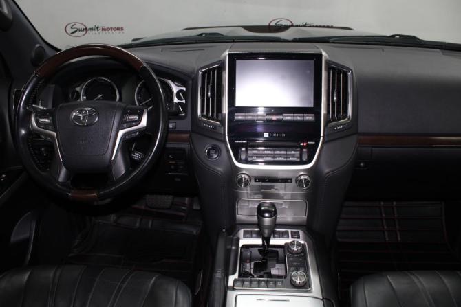 Toyota Land Cruiser 200 Series Рестайлинг 2 с пробегом 2020 года, цена 9 300 000 рублей, 108940 км, внедорожник, Автокод Объявления