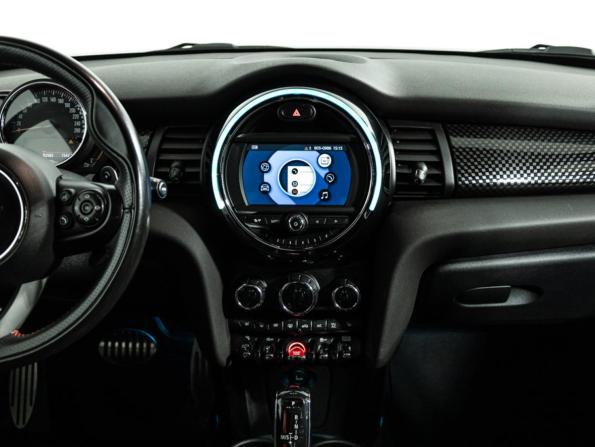 Mini Hatch III (F55/F56) Рестайлинг с пробегом 2019 года, цена 2 899 585 рублей, 82580 км, хэтчбек, Автокод Объявления
