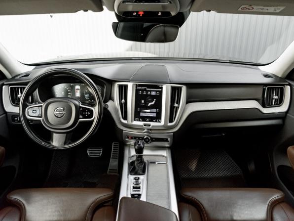 Volvo XC60 II с пробегом 2018 года, цена 3 200 000 рублей, 179572 км, внедорожник, Автокод Объявления