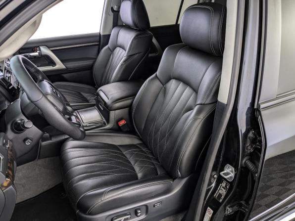 Toyota Land Cruiser 200 Series Рестайлинг 1 с пробегом 2015 года, цена 4 500 000 рублей, 202184 км, внедорожник, Автокод Объявления