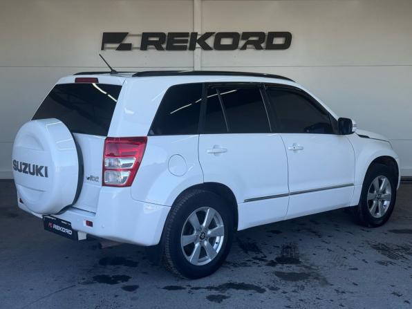 Suzuki Grand Vitara II Рестайлинг 2 с пробегом 2013 года, цена 1 479 000 рублей, 288782 км, внедорожник, Автокод Объявления
