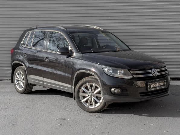 Volkswagen Tiguan I Рестайлинг с пробегом 2016 года, цена 2 200 000 рублей, 39116 км, внедорожник, Автокод Объявления