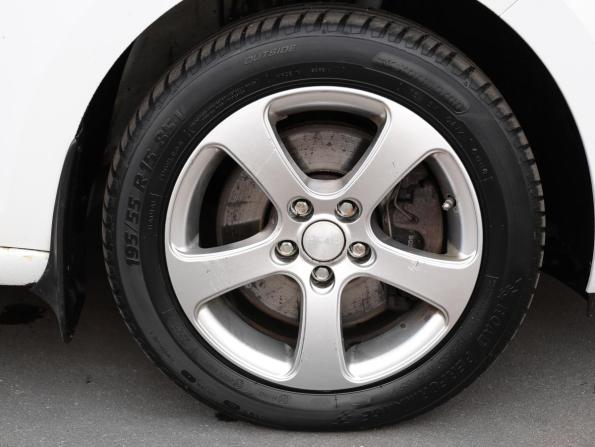 Skoda Rapid I с пробегом 2014 года, цена 949 000 рублей, 155350 км, лифтбек, Автокод Объявления