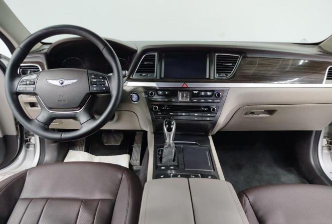 Hyundai Genesis II с пробегом 2015 года, цена 1 785 000 рублей, 183935 км, седан, Автокод Объявления