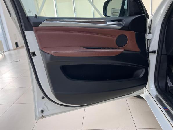 BMW X5 II (E70) Рестайлинг с пробегом 2010 года, цена 1 580 000 рублей, 151800 км, внедорожник, Автокод Объявления