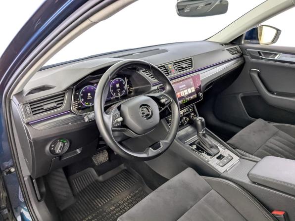 Skoda Superb III Рестайлинг с пробегом 2022 года, цена 3 200 000 рублей, 74618 км, лифтбек, Автокод Объявления
