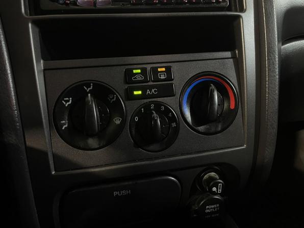 Hyundai Elantra III (XD2) Рестайлинг с пробегом 2004 года, цена 299 900 рублей, 310000 км, седан, Автокод Объявления