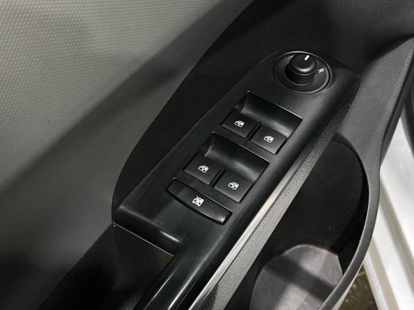 Chevrolet Aveo II с пробегом 2012 года, цена 855 000 рублей, 34600 км, седан, Автокод Объявления