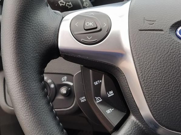 Ford Kuga II с пробегом 2015 года, цена 1 299 000 рублей, 183799 км, внедорожник, Автокод Объявления