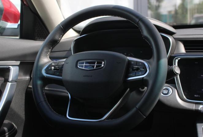 Geely Atlas Pro с пробегом 2023 года, цена 1 980 000 рублей, 40401 км, внедорожник, Автокод Объявления
