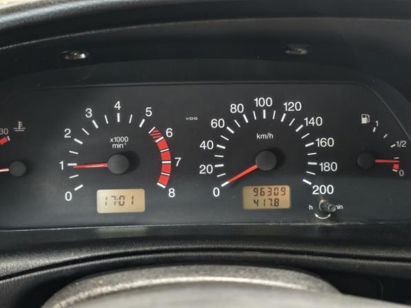 Chevrolet Niva I Рестайлинг с пробегом 2011 года, цена 540 100 рублей, 96301 км, внедорожник, Автокод Объявления