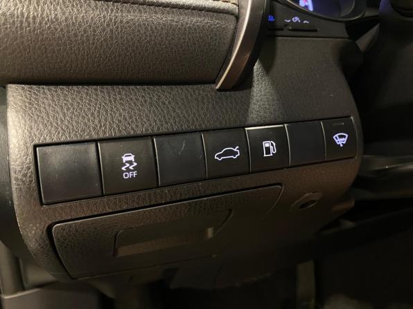 Toyota Camry VIII (XV70) с пробегом 2018 года, цена 2 549 000 рублей, 134869 км, седан, Автокод Объявления