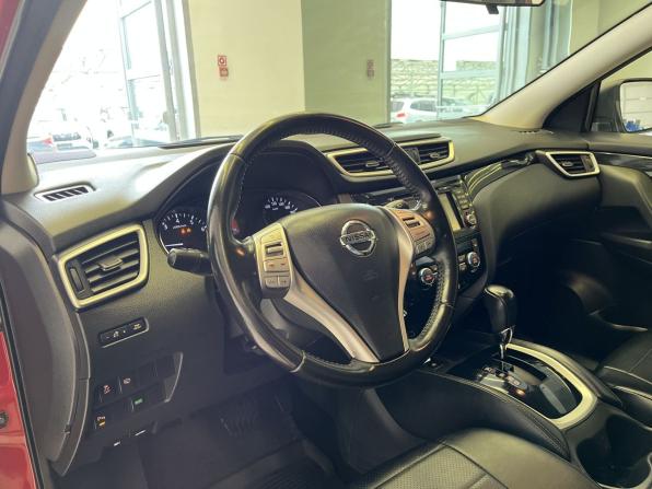 Nissan Qashqai II с пробегом 2017 года, цена 1 800 000 рублей, 97260 км, внедорожник, Автокод Объявления