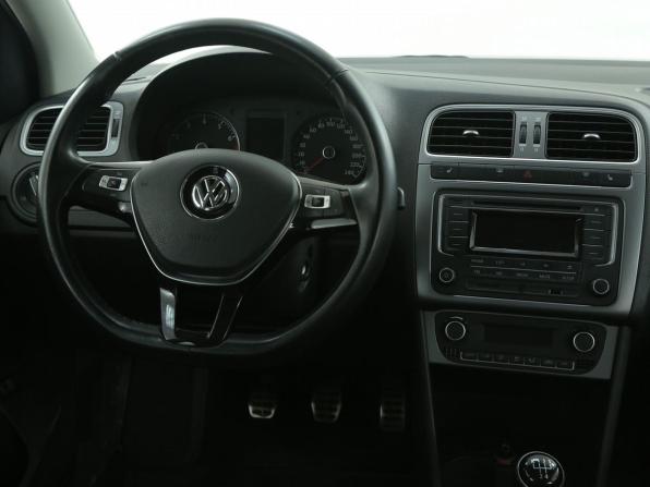 Volkswagen Polo V Рестайлинг с пробегом 2016 года, цена 1 029 000 рублей, 70300 км, седан, Автокод Объявления