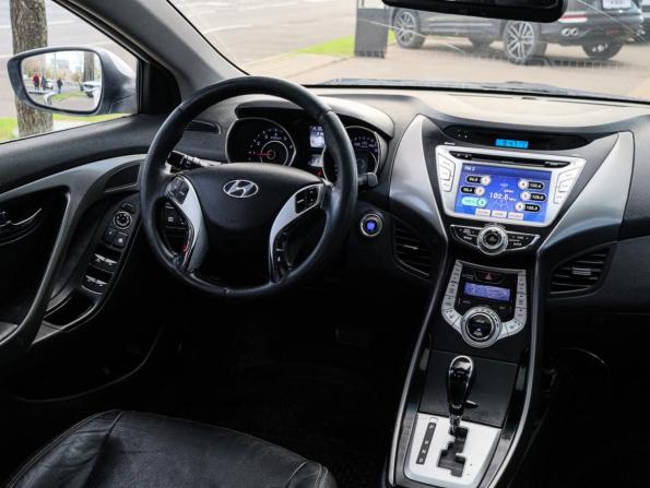 Hyundai Avante V с пробегом 2012 года, цена 800 000 рублей, 194794 км, седан, Автокод Объявления