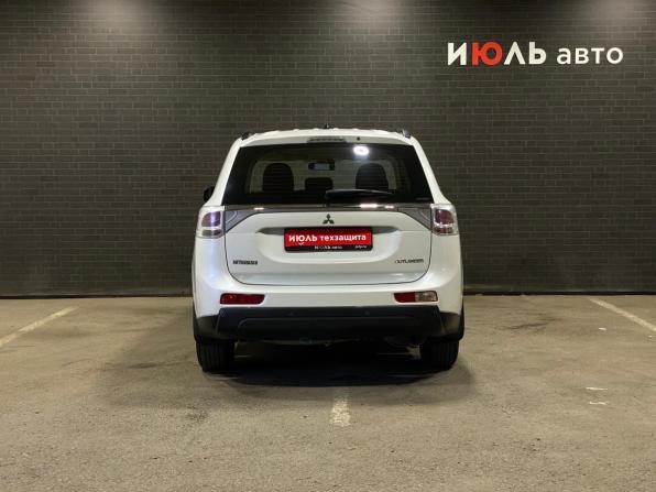 Mitsubishi Outlander III с пробегом 2013 года, цена 1 400 000 рублей, 219898 км, внедорожник, Автокод Объявления