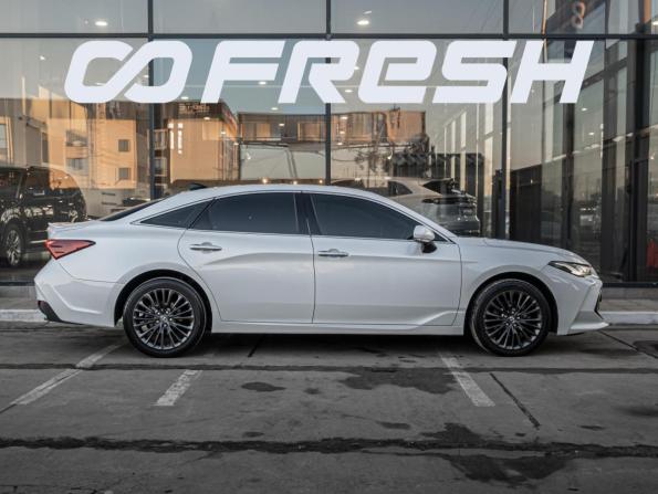 Toyota Avalon V Рестайлинг с пробегом 2022 года, цена 3 330 000 рублей, 121019 км, седан, Автокод Объявления