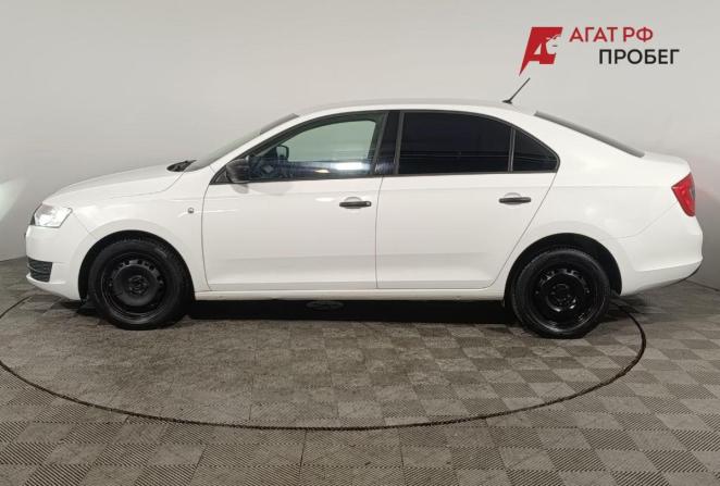 Skoda Rapid I с пробегом 2015 года, цена 930 000 рублей, 236000 км, лифтбек, Автокод Объявления