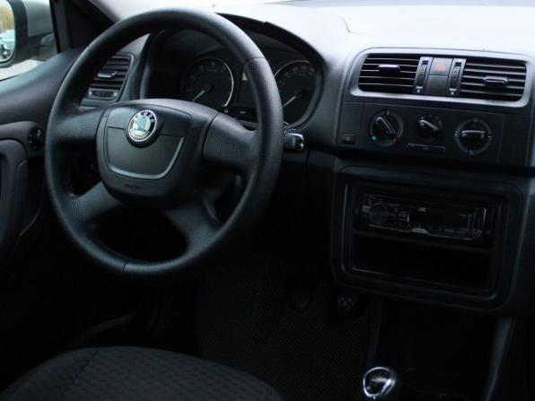Skoda Fabia II Рестайлинг с пробегом 2010 года, цена 379 000 рублей, 182288 км, хэтчбек, Автокод Объявления
