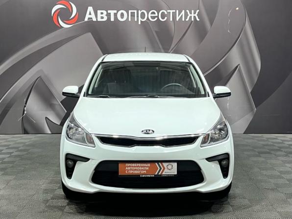 Kia Rio IV с пробегом 2017 года, цена 1 215 000 рублей, 64000 км, седан, Автокод Объявления