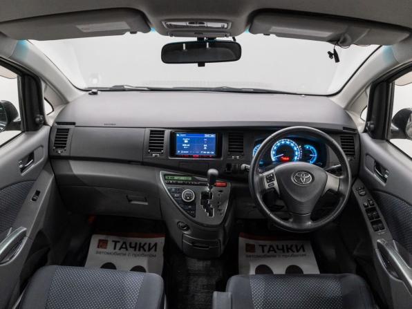 Toyota ISis I Рестайлинг с пробегом 2010 года, цена 1 299 000 рублей, 140638 км, компактвэн, Автокод Объявления