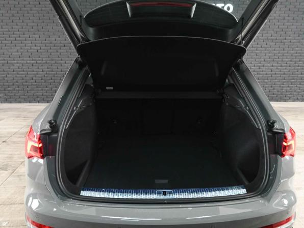 Audi Q3 II (F3) с пробегом 2025 года, цена 4 998 000 рублей, 51 км, внедорожник, Автокод Объявления