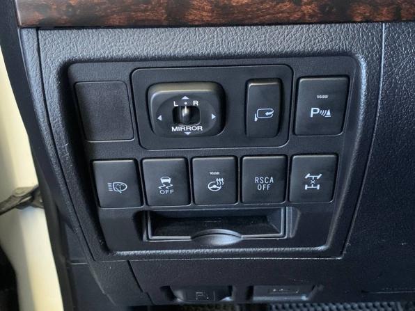 Toyota Land Cruiser 200 Series Рестайлинг 1 с пробегом 2014 года, цена 3 675 000 рублей, 303227 км, внедорожник, Автокод Объявления
