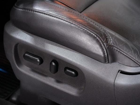 Ford Explorer V с пробегом 2011 года, цена 2 199 000 рублей, 25500 км, внедорожник, Автокод Объявления