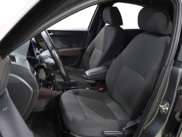 Volkswagen Polo V Рестайлинг с пробегом 2020 года, цена 1 449 500 рублей, 97262 км, седан, Автокод Объявления