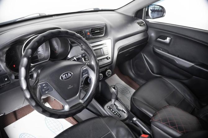 Kia Rio III Рестайлинг с пробегом 2017 года, цена 669 000 рублей, 180000 км, седан, Автокод Объявления