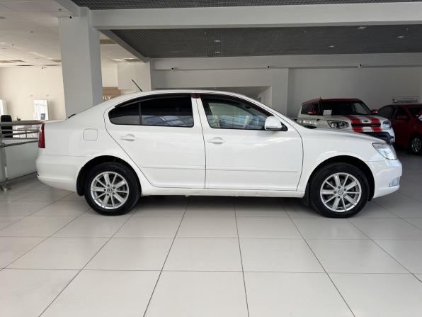 Skoda Octavia II (A5) Рестайлинг с пробегом 2011 года, цена 580 000 рублей, 293348 км, лифтбек, Автокод Объявления