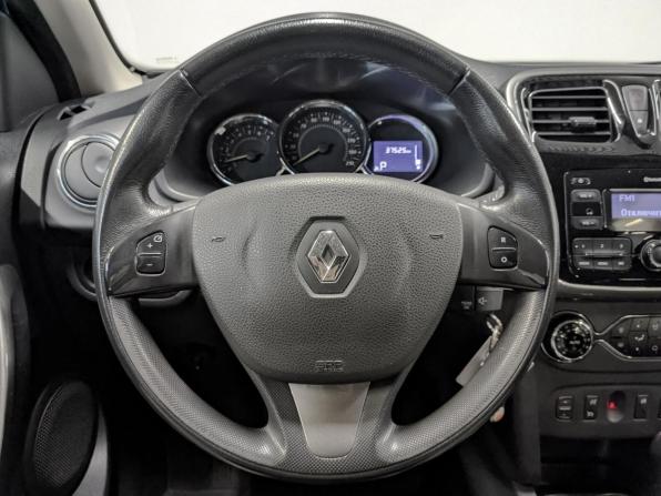 Renault Sandero II с пробегом 2017 года, цена 1 195 000 рублей, 62448 км, хэтчбек, Автокод Объявления
