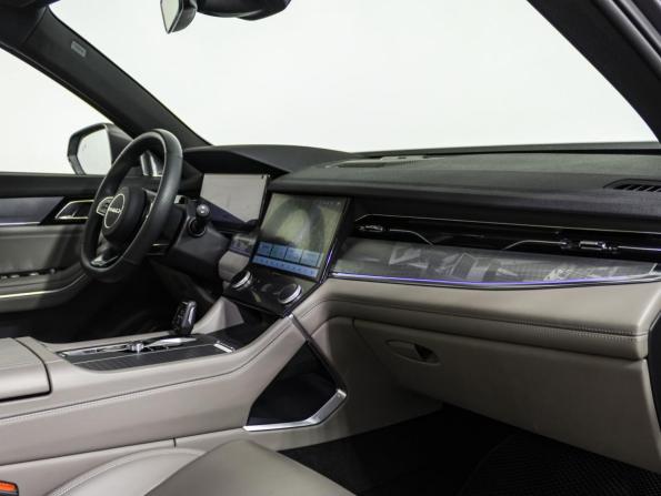 Lynk &amp; Co 09 с пробегом 2023 года, цена 5 599 000 рублей, 5939 км, внедорожник, Автокод Объявления