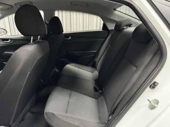 Hyundai Solaris II с пробегом 2019 года, цена 1 370 000 рублей, 84017 км, седан, Автокод Объявления