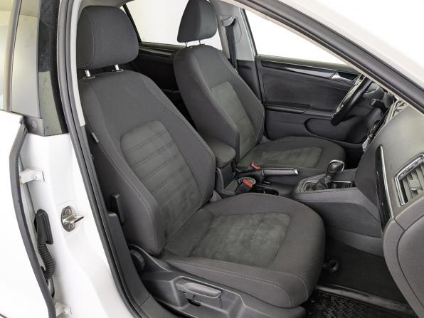 Volkswagen Jetta VI Рестайлинг с пробегом 2017 года, цена 1 350 000 рублей, 154010 км, седан, Автокод Объявления