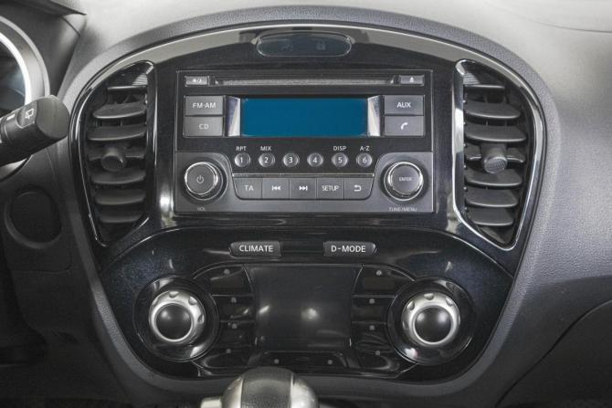 Nissan Juke I с пробегом 2013 года, цена 959 000 рублей, 139018 км, внедорожник, Автокод Объявления
