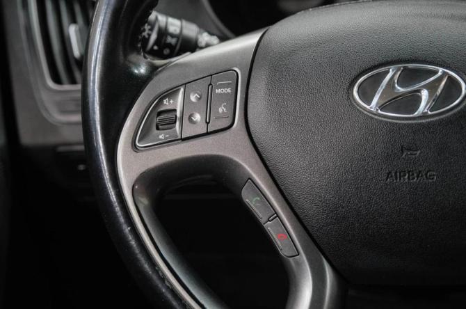 Hyundai ix35 I Рестайлинг с пробегом 2015 года, цена 1 599 000 рублей, 146932 км, внедорожник, Автокод Объявления