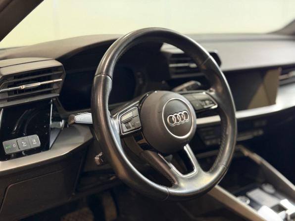 Audi A3 IV (8Y) с пробегом 2021 года, цена 1 760 000 рублей, 178303 км, седан, Автокод Объявления