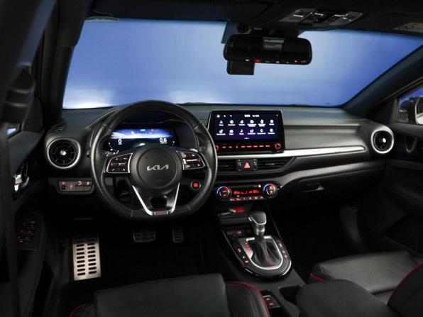 Kia K3 II Рестайлинг с пробегом 2022 года, цена 2 977 077 рублей, 41011 км, хэтчбек, Автокод Объявления